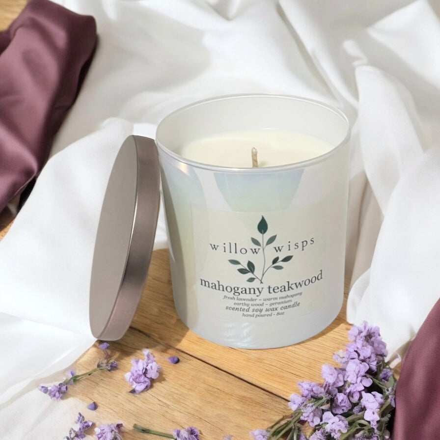 Mahogany Teakwood 8oz Iridescent Candle