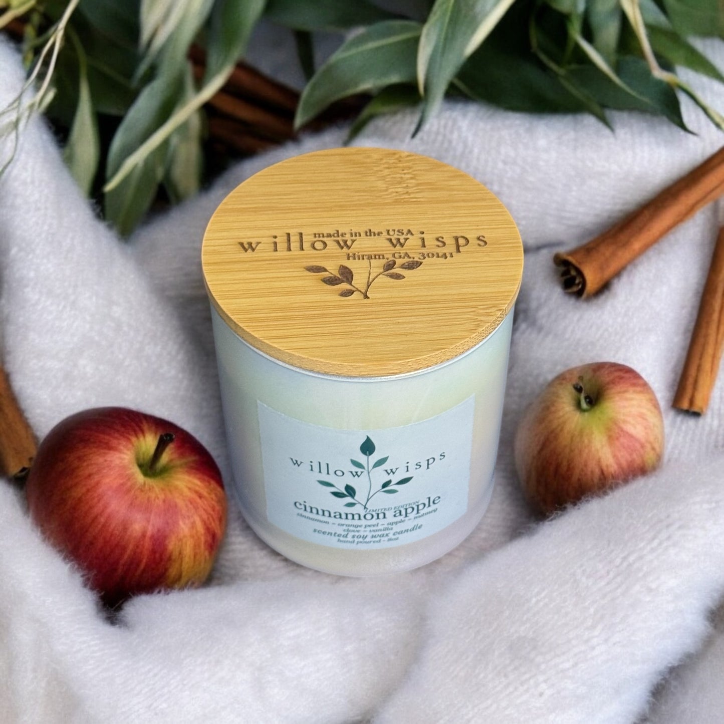 Cinnamon Apple 8oz Iridescent Candle